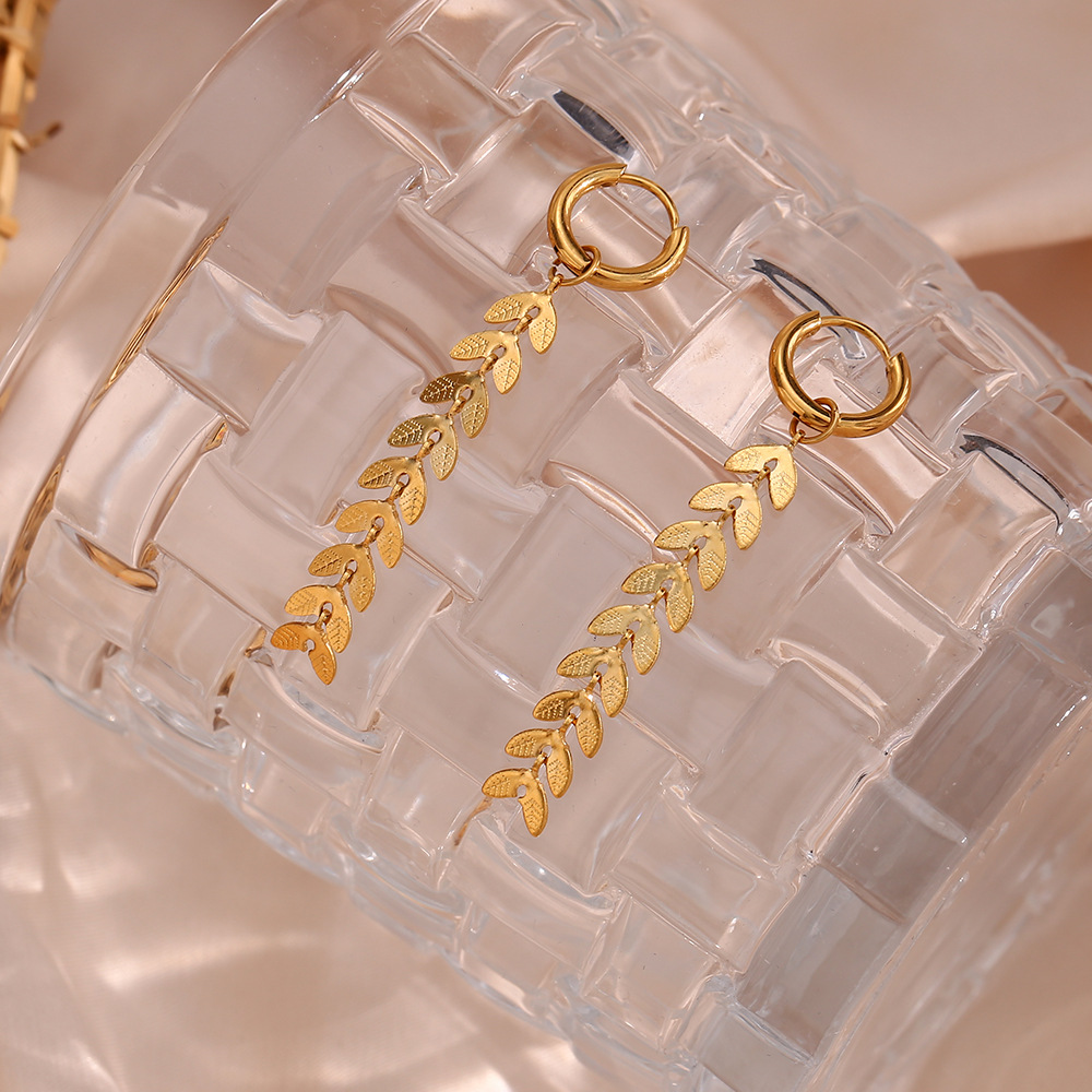 PVD Coated Gold Plating Process 304 Stainless Steel Ear Needle Material 18K Gold Plated Plating Material PVD Coated Real Gold Plated 18K Gold Fish Tail 304 Stainless Steel Fashion Waterproof Non Tarnish Earrings
