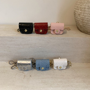 2025 Winter New Casual Women's Bag Embroidery Thread Small Fragrance Mini Chain Bag Parent-Child Candy Crossbody Bag Coin Purse