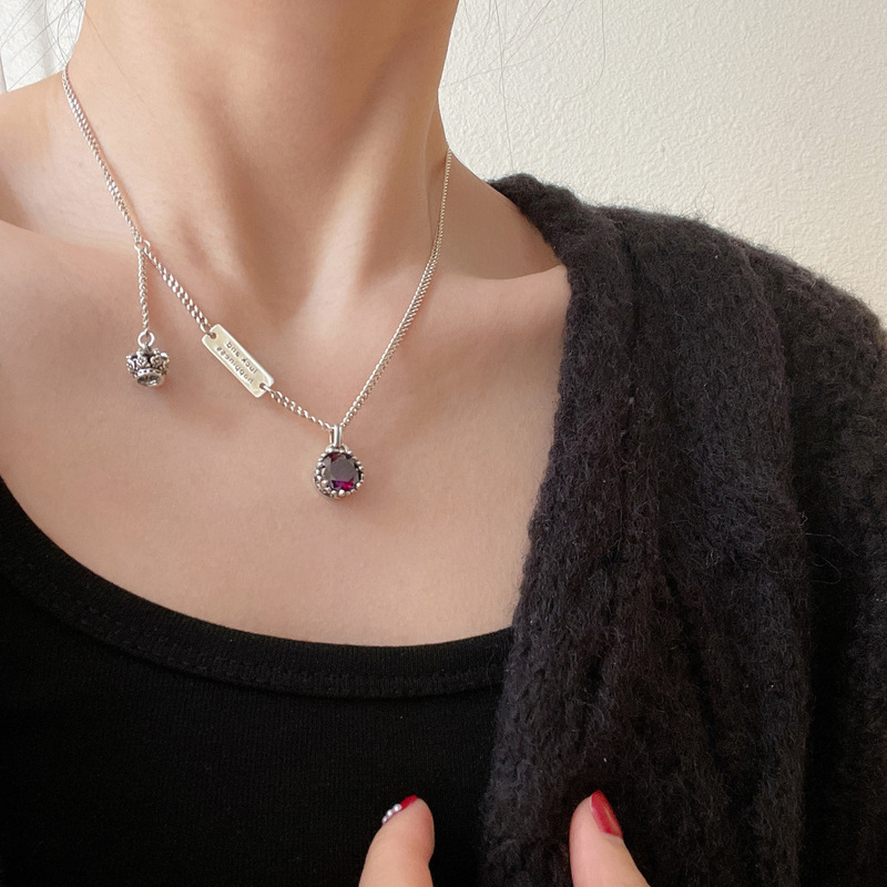Sweet and Cool Letter Colorful Zircon Necklace for Women, Retro Rui Li Fashion Temperament Splicing Clavicle Chain, Trendy Sweater Chain