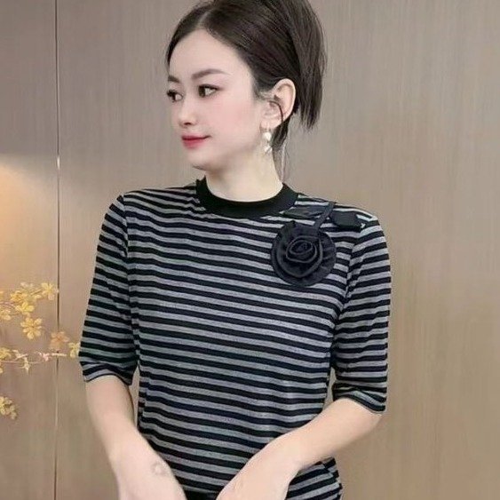 秋季新款2025玫瑰花T恤女百搭休闲气质时尚减龄显瘦打底衫上衣