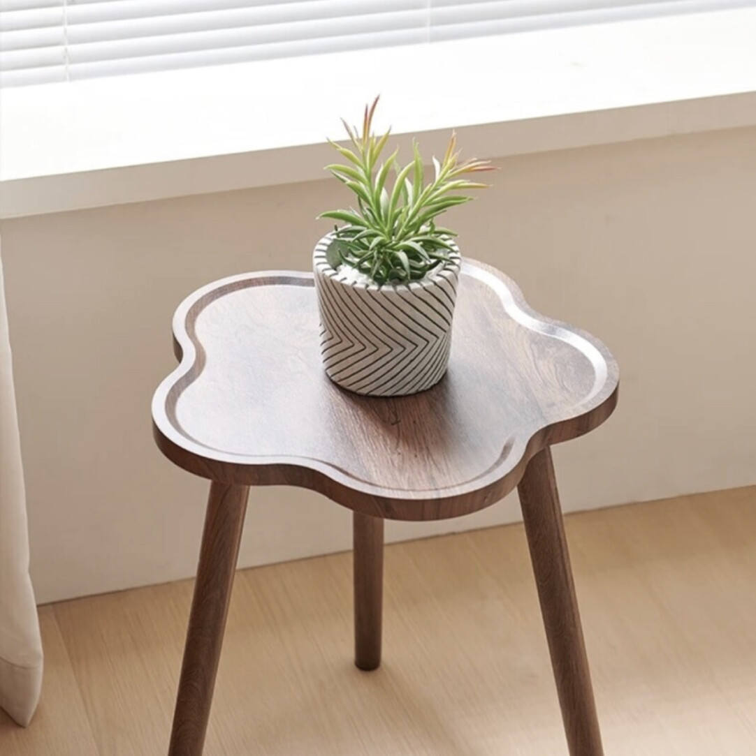 꽃 종류 - 호두색