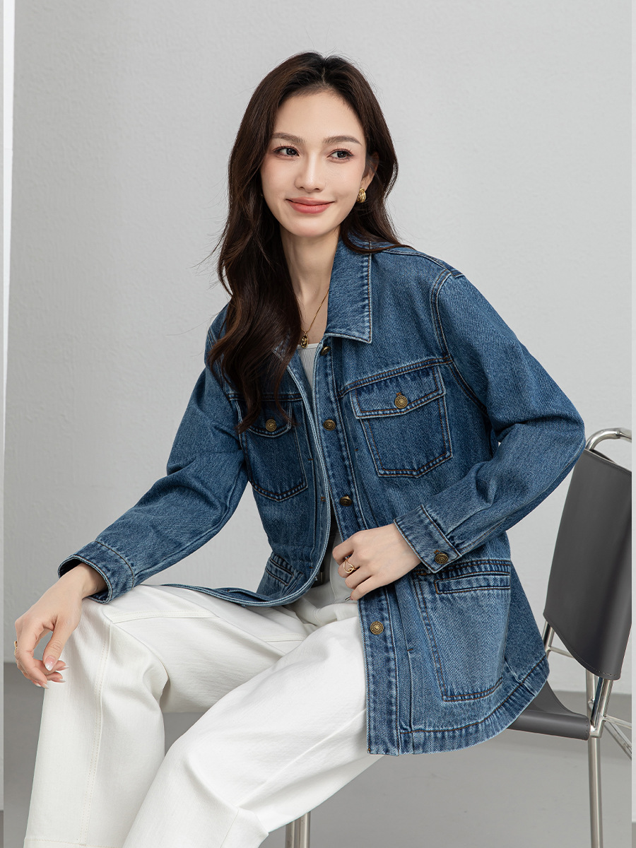 Áo khoác denim dáng dài phong cách workwear Mỹ cổ điển, form rộng thoải mái — xanh lam