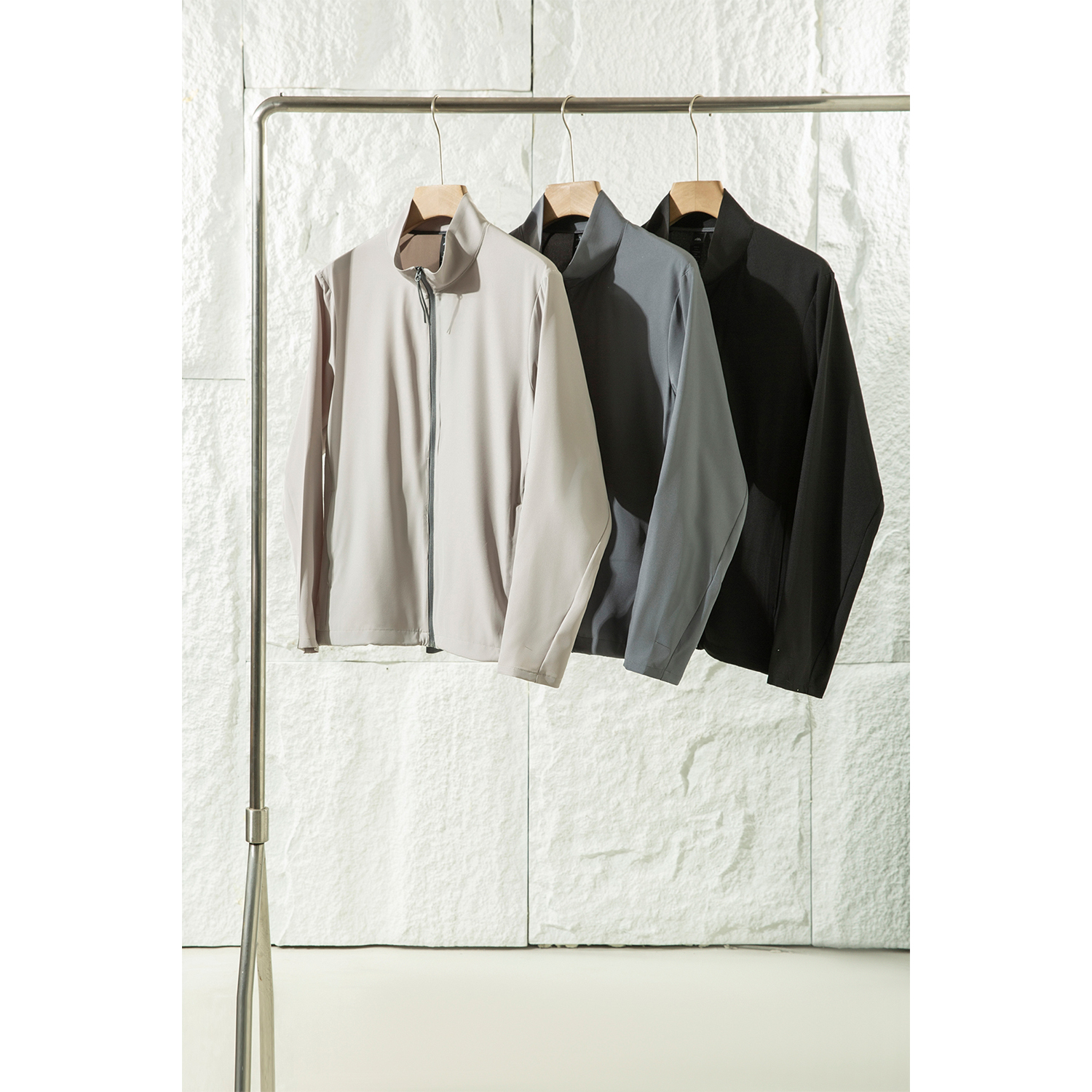 King fried cattle! Leavo Johnson Laser Hole Breathable 2025 Casual UPF50 Sunscreen Jacket Men