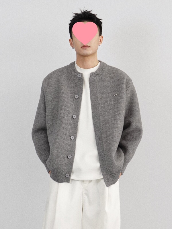 Spring and Autumn Solid Color Trendy Retro Super Stylish Loose Casual Versatile Knitted Cardigan Sweater Jacket for Men in Gray