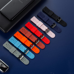 適用華為GT/GT2手錶三星手錶華米手錶20MM22MM洞洞透氣款硅膠錶帶