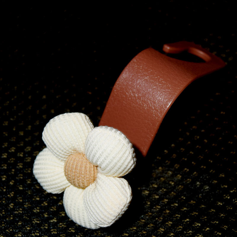 베이지 플라워 [다크 브라운 후크]