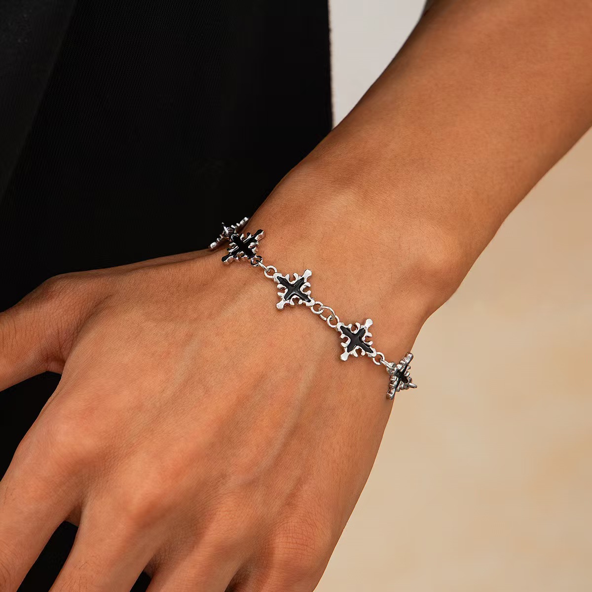 11g Weight Lobster Trigger Clasp Closure Clasp Closure Type Casual Retro Cross Alloy Plating Men's Bracelets Men's Chain Bracelets