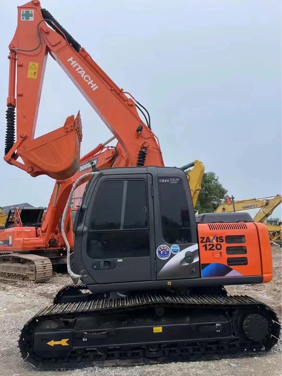 La empresa reemplazó una excavadora Hitachi 120 para trabajar durante 120 horas