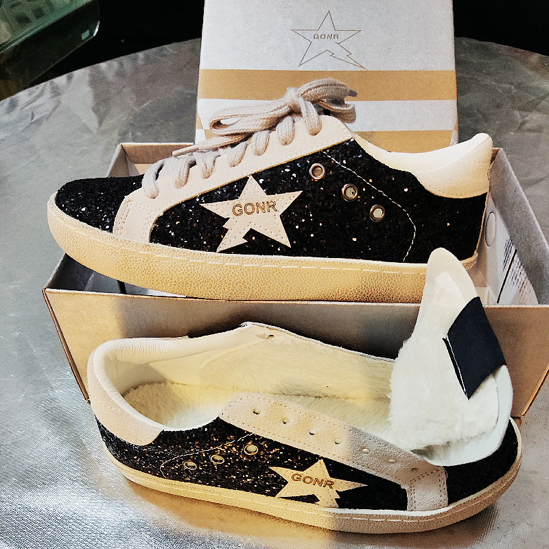 真超纤皮亮片加绒板鞋原宿街拍星星小脏鞋情侣款大码小白鞋潮款