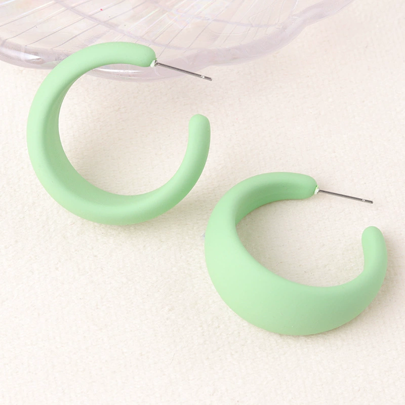 Geometric acrylic earrings, simple and elegant design