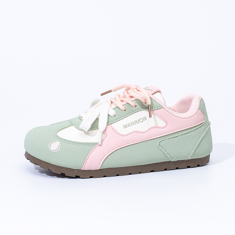 Zapatos de capacitación calientes de invierno de 2025 nuevos zapatos de algodón cómodos, suaves y versátiles, zapatos de moda de alta calidad para mujeres