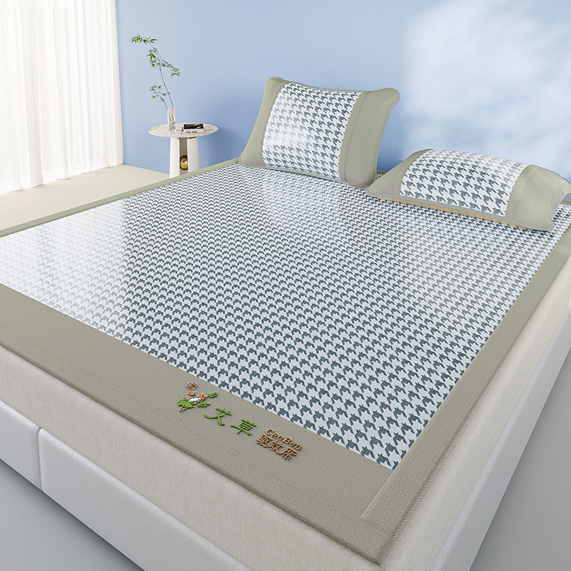 Nueva capa de cama de seda de hielo de verano de clase A 2025 nueva cubierta protectora de colchón todo incluido sábana cubierta de cama de tres piezas