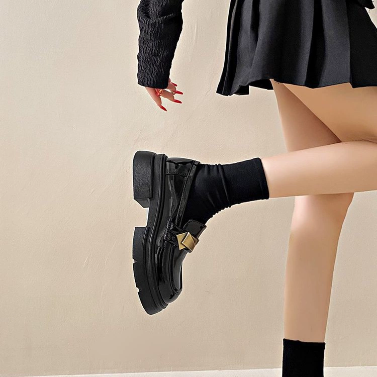 Черная толстая подошва в британском стиле маленькие кожаные туфли женская весна 2025 новый ретро дикий педаль Lefu обувь Мэри Джейн