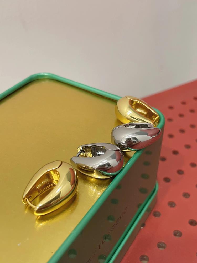 1 Pair Retro Solid Color Plating Brass Hoop Earrings display picture 6