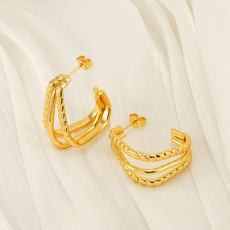 Pendientes de acero de titanio dorado multicapa rojo de la red de viento ins Pendientes de línea geométrica de acero inoxidable para mujer de moda de lujo ligero para mujer