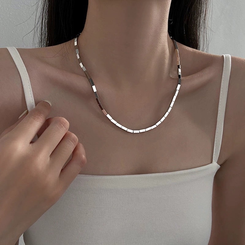 Minimalist Rectangular Titanium Steel Chain Necklace For Men_voghion.com