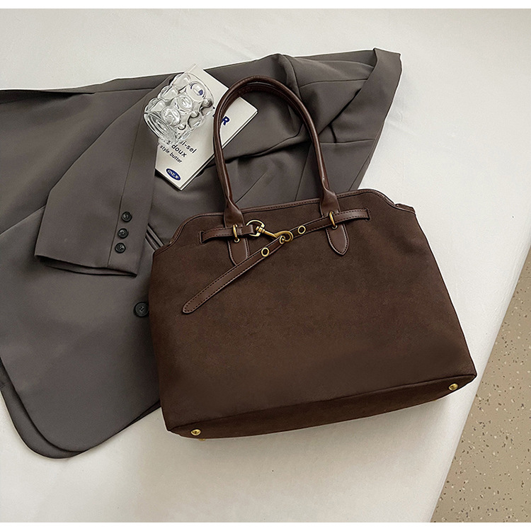 Bolsa de viaje de peluche esmerilada 2025 nuevo retro transfronterizo de gran capacidad de viaje de hombro bolsa
