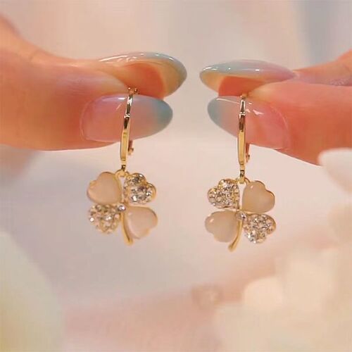  new trendy Korean niche unique dark green four-leaf earrings women's light luxury high-end temperament earrings