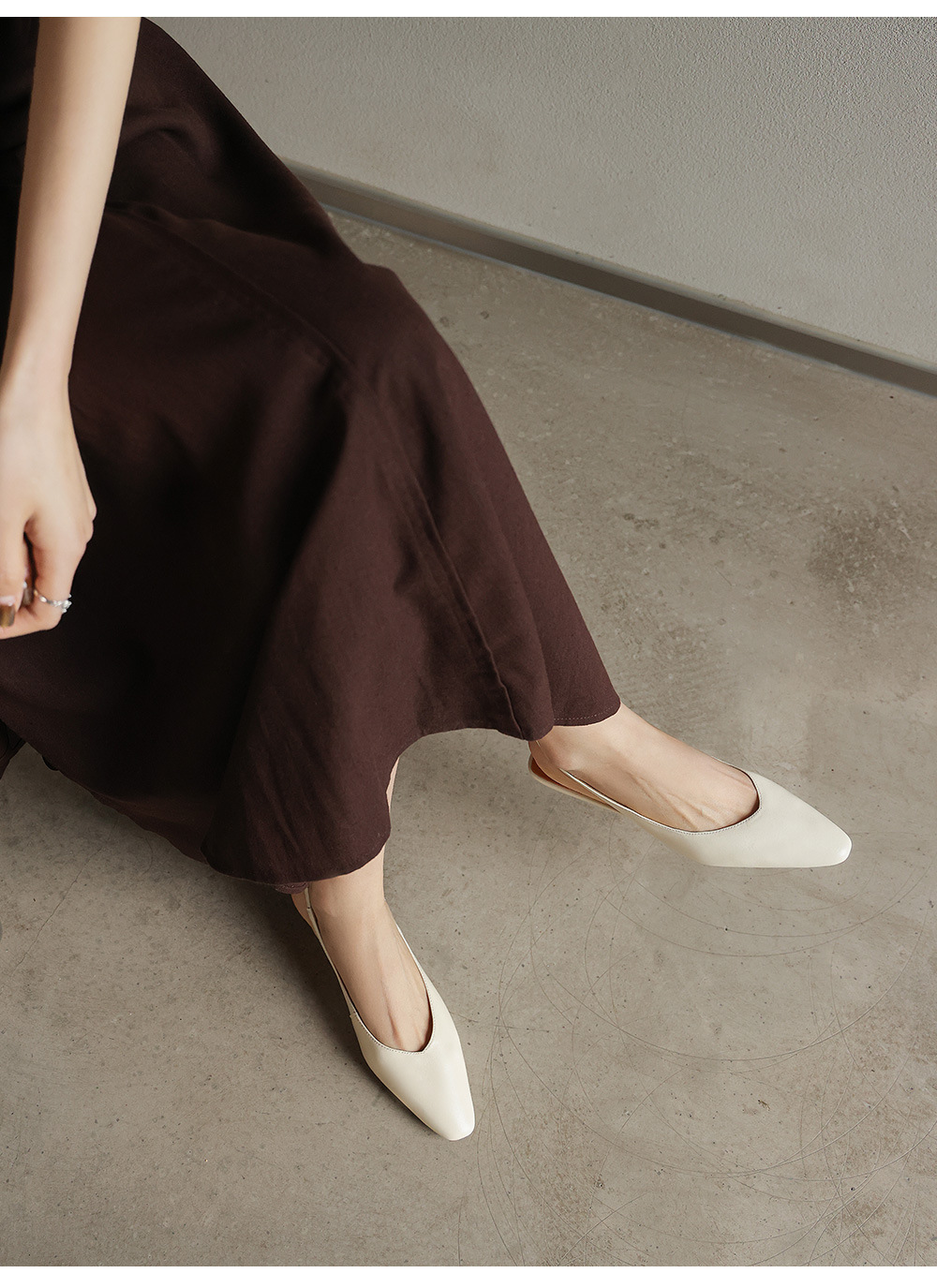 Sandal nữ da bò mũi trùm quai chữ V đế bệt phong cách Hàn Quốc — đen chi tiết 16