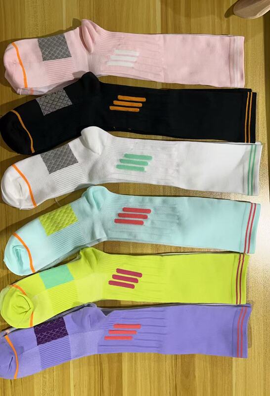 プロのフィットネスふくらはぎソックス、ランニング、縄跳び、ヨガストッキング、圧縮圧力ソックス、女性用トレンディなスポーツソックス、オールシーズン|undefined