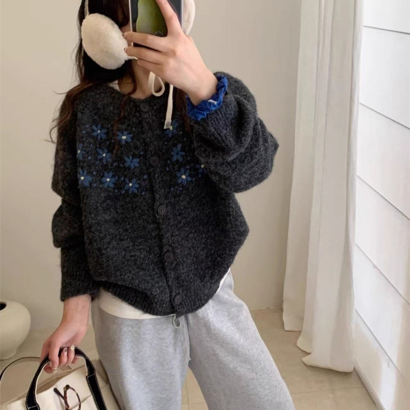 秋冬慵懒风软糯糯手工绣花针织开衫女复古宽松刺绣毛衣外套女装厚|undefined