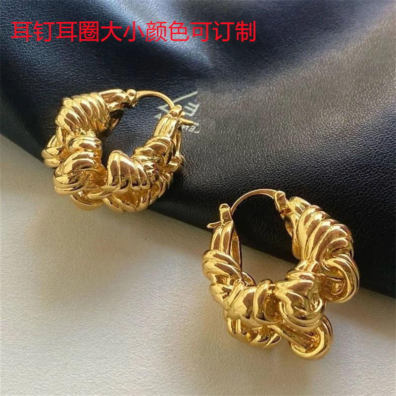 2024 New European and American Fashion Niche Golden Twisted Hemp Rope Knot Irregular Ear Ring Cold Style Ins Niche