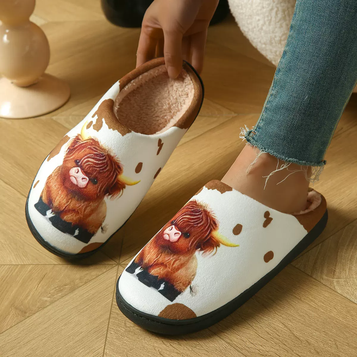 跨境卡通腊肠狗包头棉拖鞋绒面家居秋冬毛绒轻便室内居家月子拖鞋