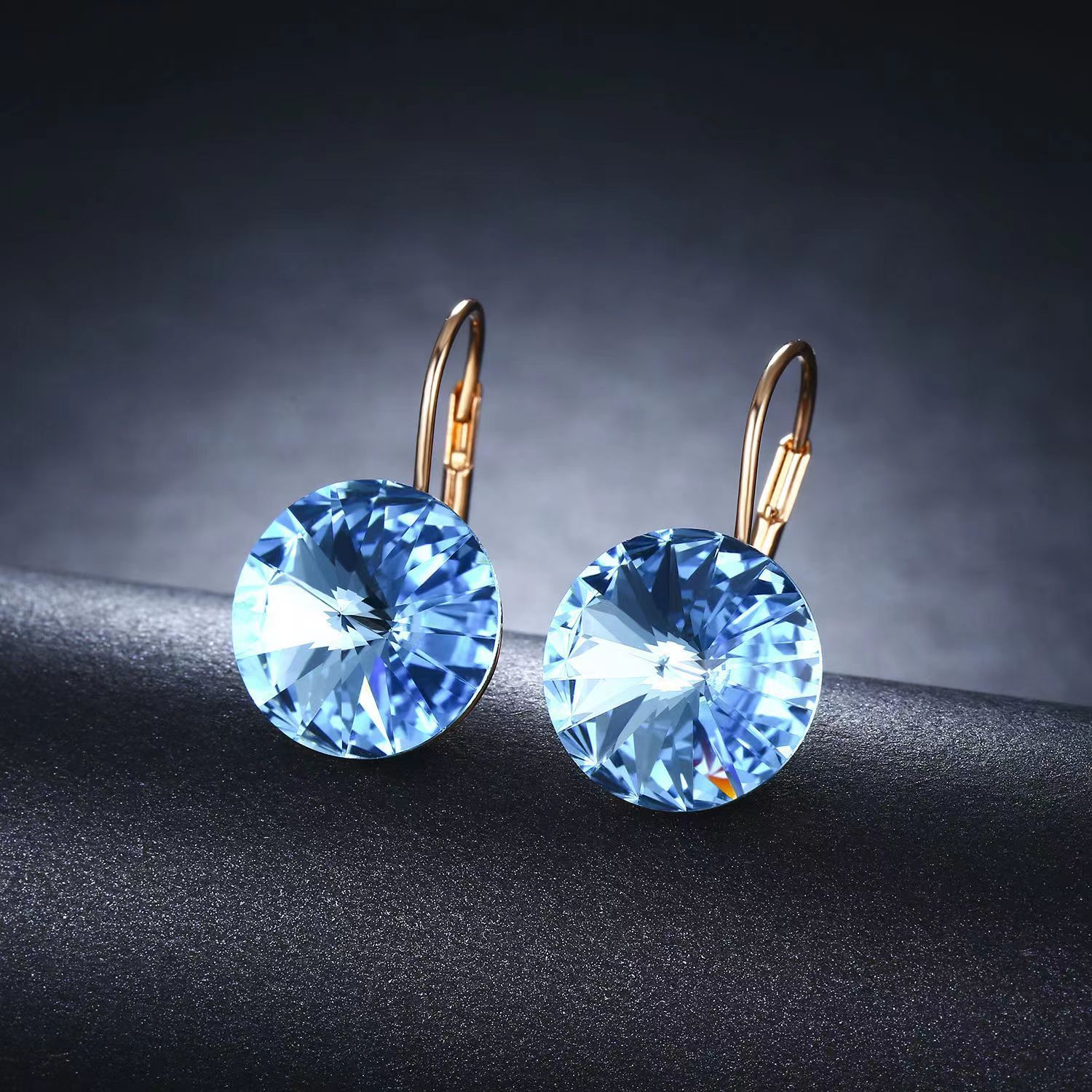 Water Droplets Pattern Women'S Gender 1 Pair Simple Style Water Droplets Plating Inlay Artificial Crystal Crystal 18k Gold Plated Earrings