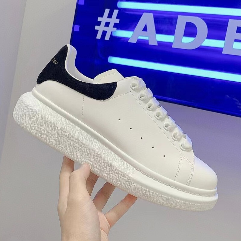 Cross-Border Foreign Trade Couples High Version Mcqueen White Shoes Platform Thick Sole Inner Heightening Versatile Casual Men's and Women's Sneakers Trend Cross-Border Foreign Trade Couples High Version Mcqueen White Shoes Platform Thick Sole Inner Heightening Versatile Casual Men's and Women's Sneakers Trend