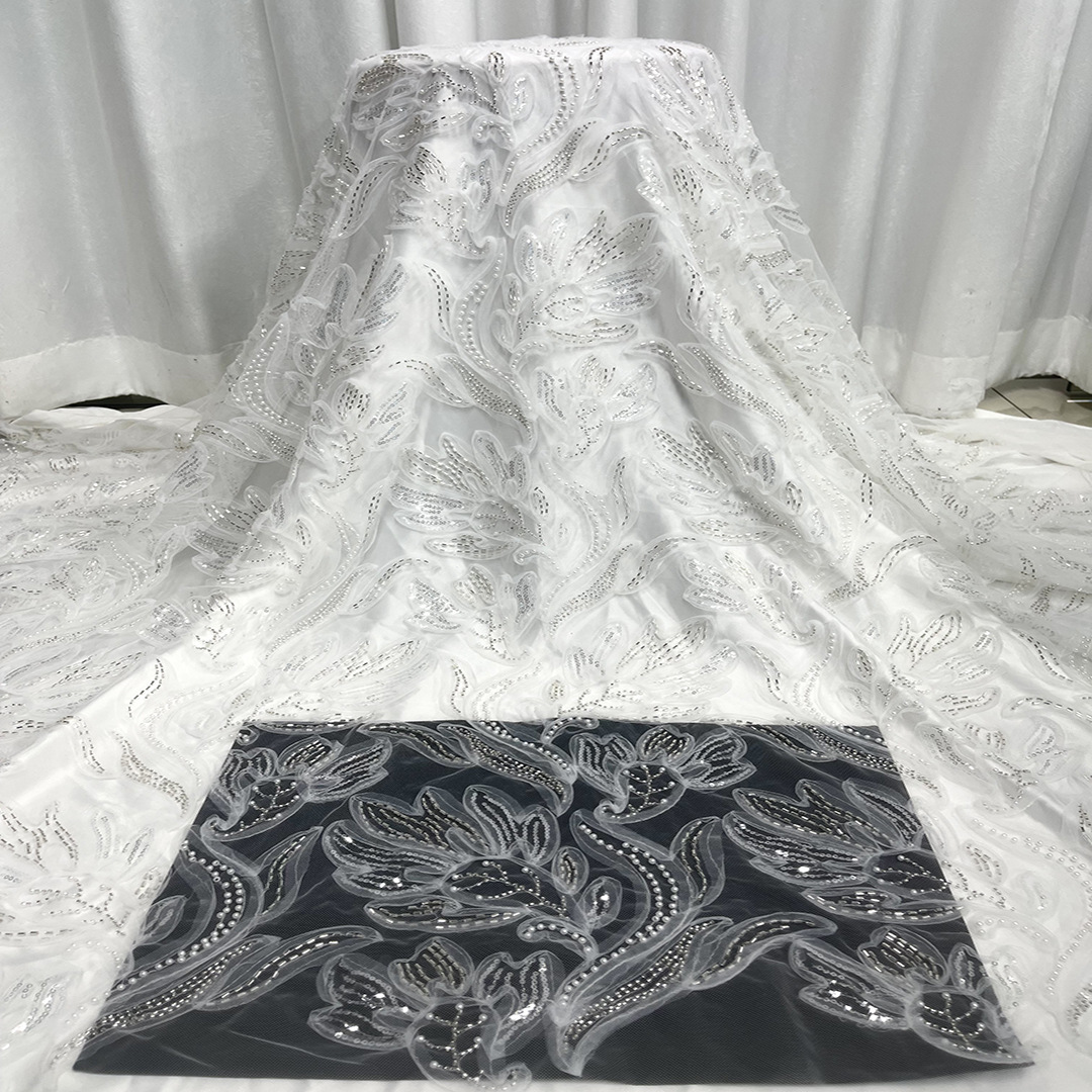 Blanco pesado vestido de boda tubo de perlas sequinilla tela flor trío en un vestido de encaje bordado tela encaje