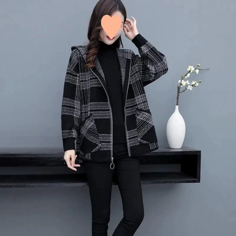 Korean Style Demi-Season Long Jacket for Teens, Mid-Length, Loose Fit, Black Plaid