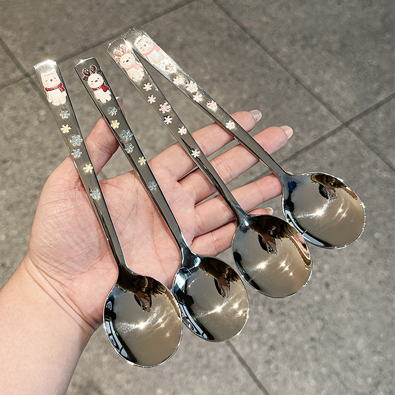 Cuchara de acero inoxidable estilo coreano con reno grabado_voghion.com