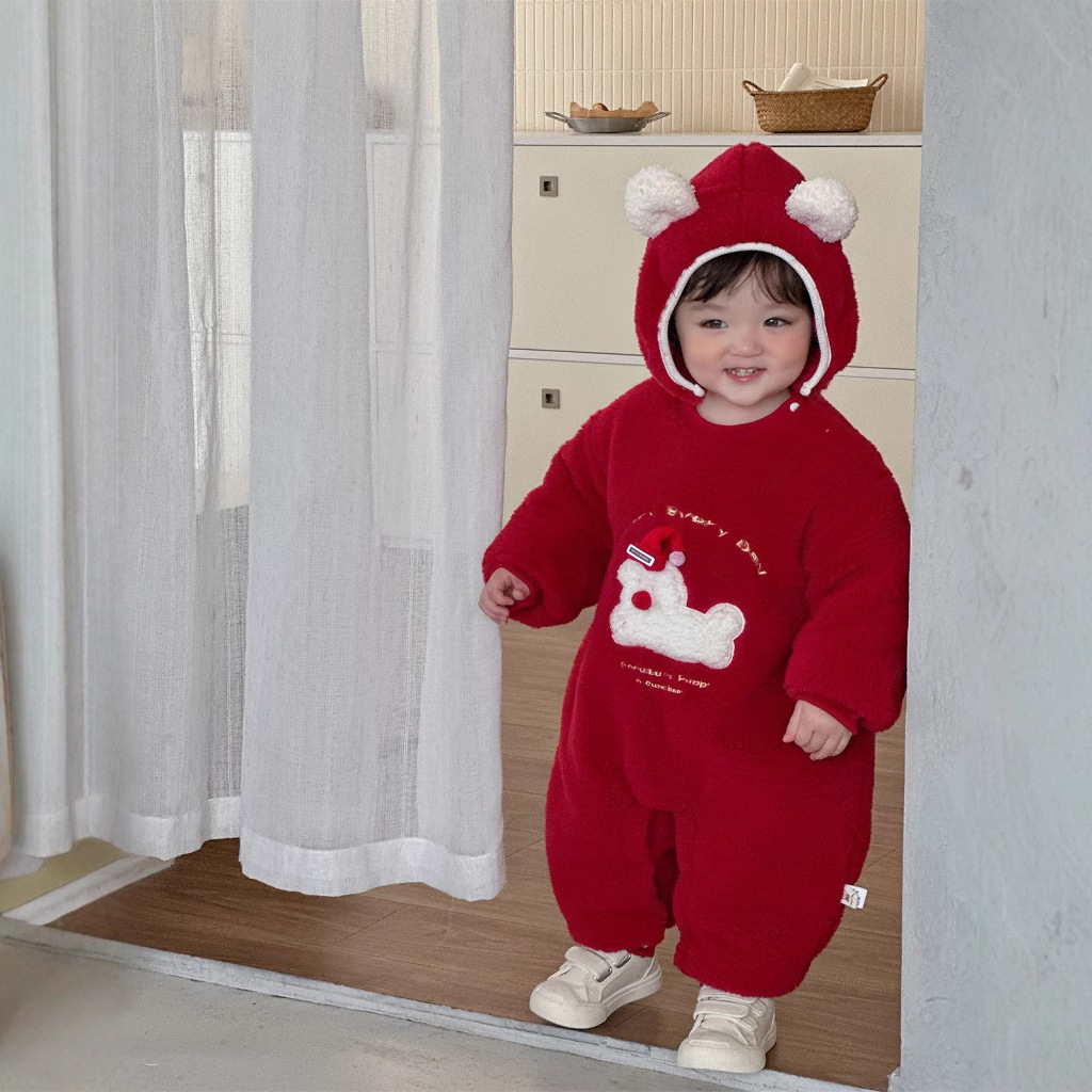 2024 nuevos productos de invierno ropa de bebé engrosamiento acolchado mono 0-2 años bebé lindo súper lindo abrigo de algodón