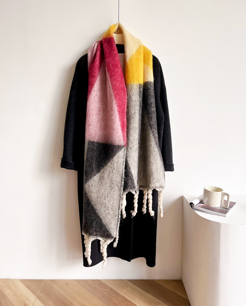 New Geometric Triangle Scarf Women in Winter with 100 Pairs of Tune, Green Hippocampus Hair Shawl for Women's Street_voghion.com