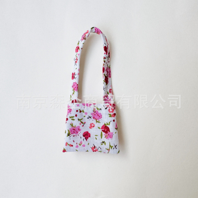 XB005 베리 레드 플로럴 패킷