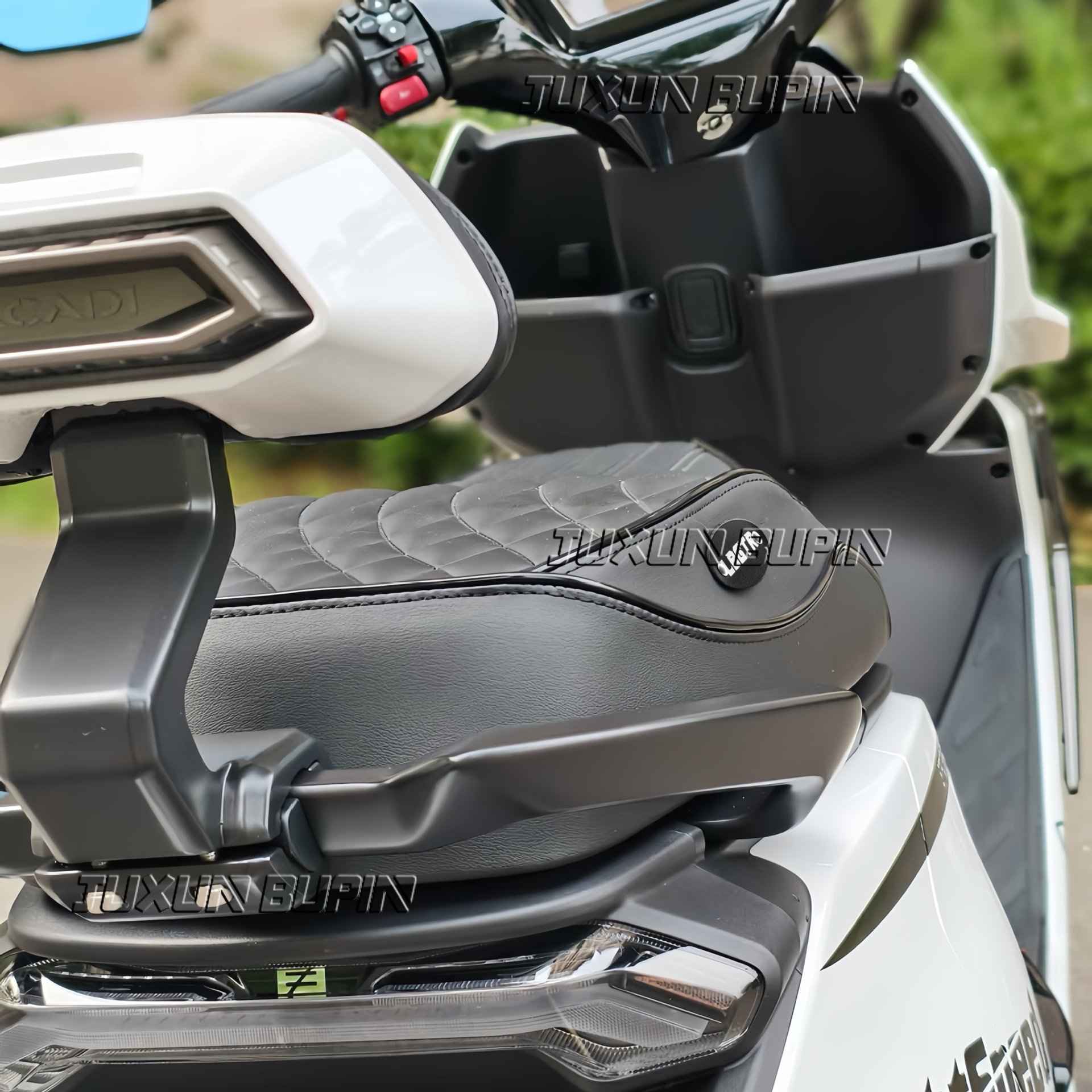 Suitable for Jihé Ae5/Ae5Ipro Electric Vehicle Integrated Seat Cushion, Extended and Thickened with Sensor Seat Modification Accessories