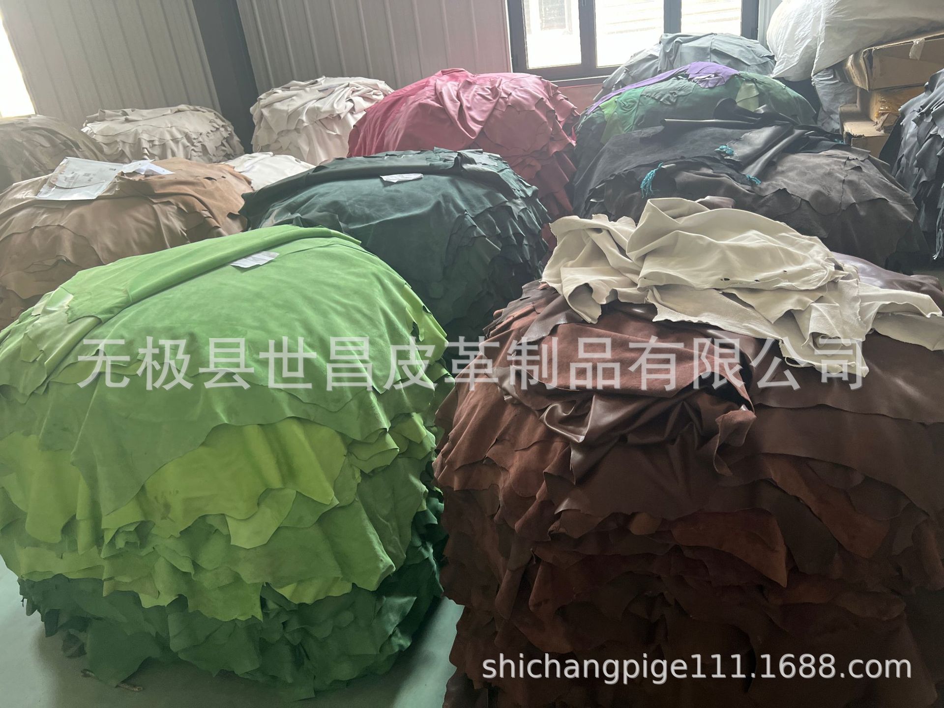 색상을 사용자 정의할 수 있습니다