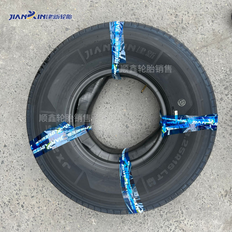 Jianxin Tire 700R 16 750R 16 825 R16 R20 All Steel Wire Truck Tire Vacuum Tire Three Guarantees genuine goods
