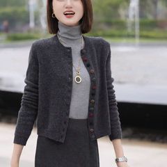 时尚高级感长袖女针织开衫秋冬季新款多巴胺彩扣显瘦遮肉毛衣女