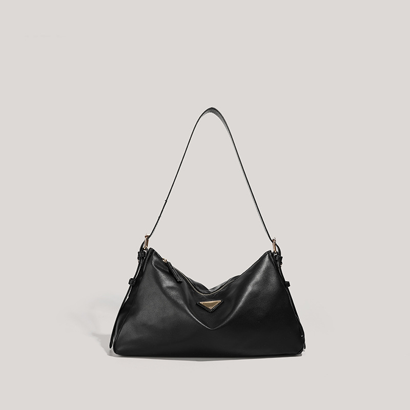 HENGJINGYX autumn and winter new retro underarm bag temperament versatile one-shoulder niche fashion crossbody bag for women