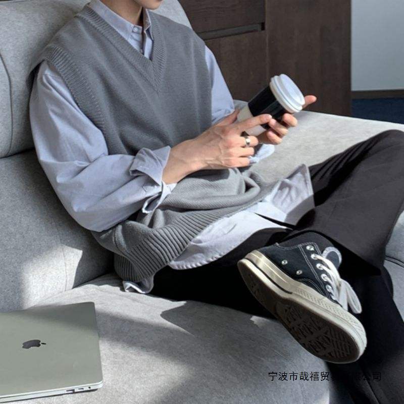 2026 New Autumn Style Men's Sweater Vest, Trendy Student Loose-fitting Sleeveless Top, Knitted Vest Jacket