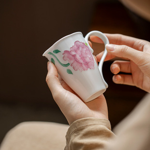 Purely Hand-Painted Rose Ceramic Fair Cup, White Porcelain Uniform Cup, Women's High-Looking Tea Ceremony Accessories, Household Fair Cup with Handle