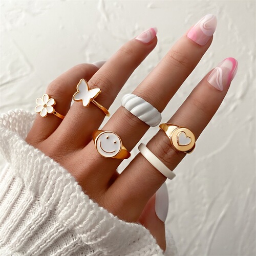 Best-selling cross-border drip oil smiling ring set of 6 for women, European and American retro heart high-grade butterfly joint accessories wholesale
