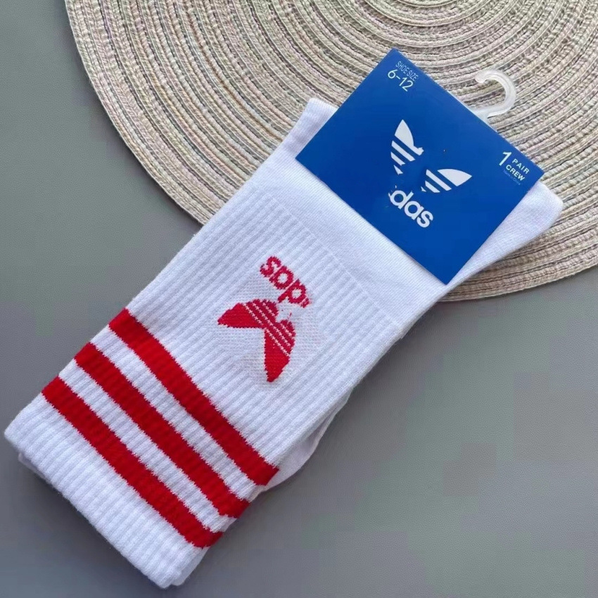 2024 primavera y otoño AGREGAR calcetines de baloncesto deportivos de media pantorrilla de tres hojas de hierba alta marca de moda corriendo calcetines de fútbol