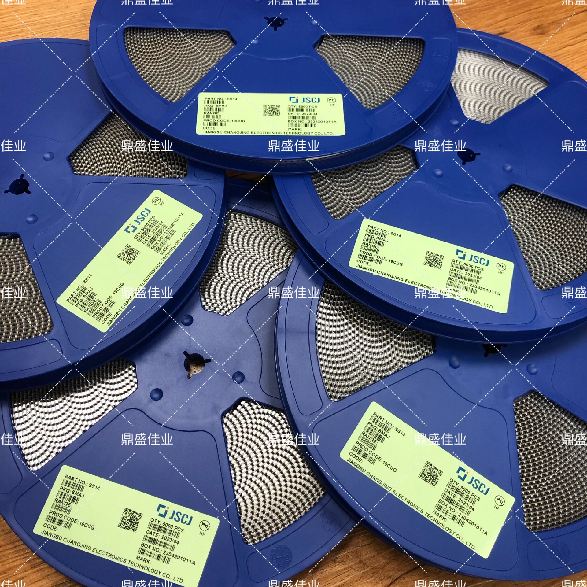 SS14 SMAJ 40V 1A 肖特基二极管