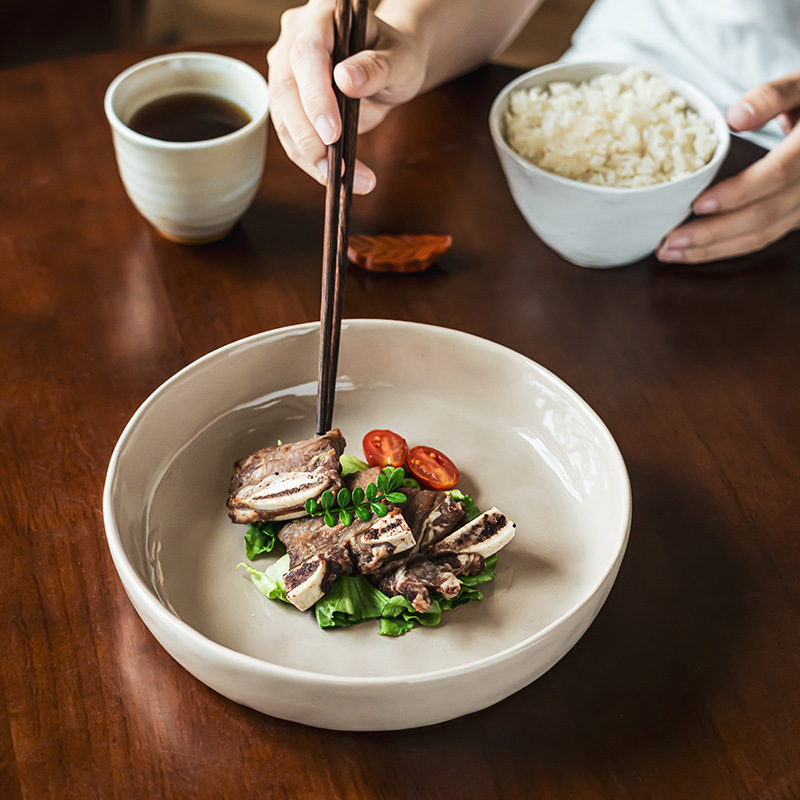 Plato de cerámica retro de alta calidad ondulado profundo platos de platos caseros cubiertos platos de carne de carne de comida occidental platos de pasta
