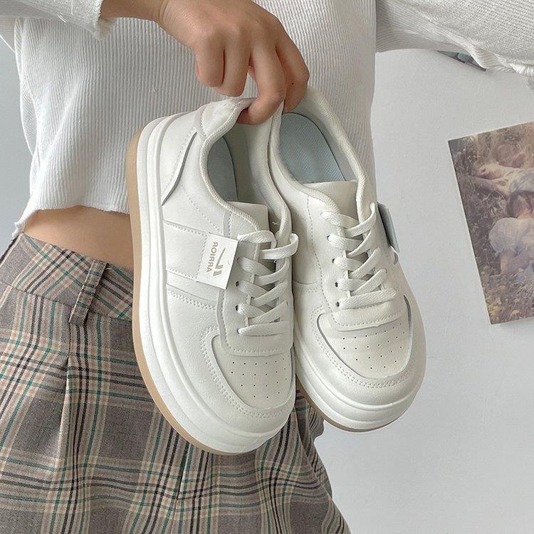Dikke zolen witte schoenen voor dames 2022 lente nieuwe stijl ademende Koreaanse stijl casual studenten sneakers sneakers buitenlandse handel dropshipping_voghion.com