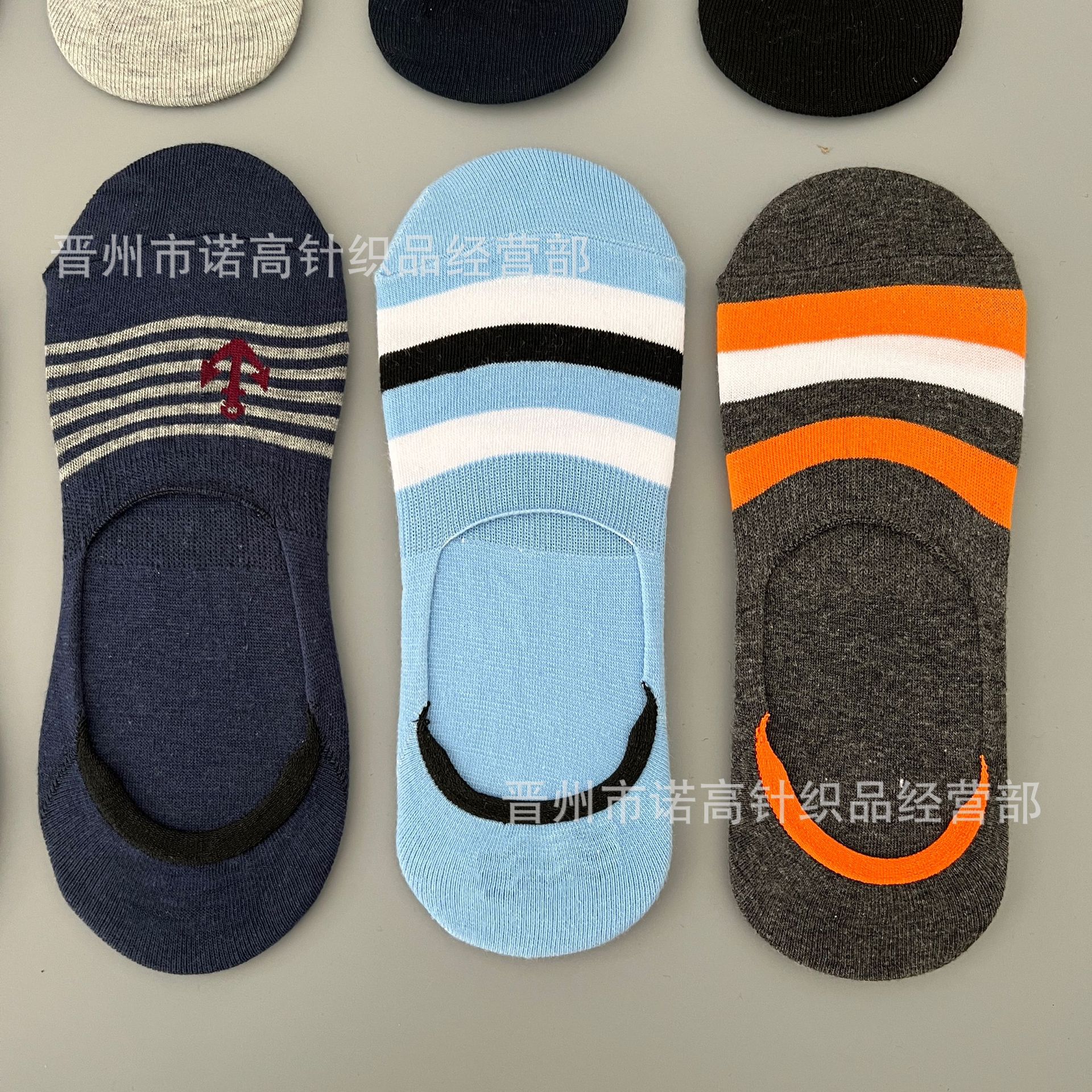 Calcetines invisibles de algodón para hombres y mujeres en stock Calcetines antideslizantes de silicona multicolor cintura baja boca baja desechables perezosos calcetines de primavera y verano