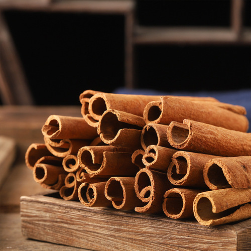 Cinnamon medicinal material, smoked cinnamon, braised duck, aromatic seasoning, food ingredients, smoked cinnamon rolls, cinnamon powder, sulfur-free
