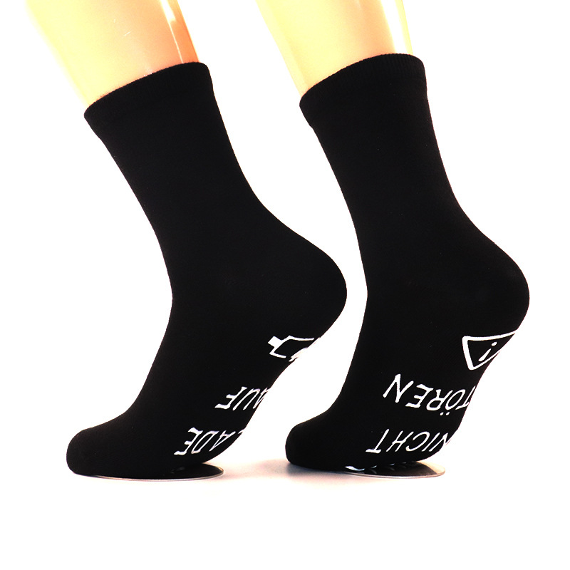 BITTE NICHT STOREN ICH LADE AUF Calcetines de algodón de media pantorrilla con letras alemanas antideslizantes